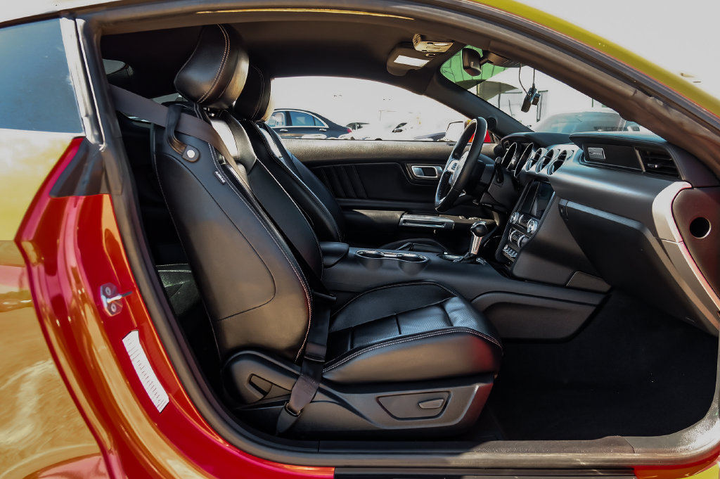Used 2022 Ford Mustang Premium RWD image 33