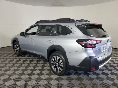 Used 2024 Subaru Outback Limited AWD/4WD image 6