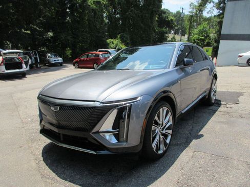 Used 2023 Cadillac Lyriq 2WD image 1