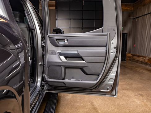 Used 2025 Toyota Tundra Platinum image 39