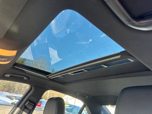 Used 2012 Mercedes-Benz E 350 4MATIC Sedan image 9