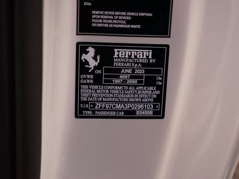 Used 2023 Ferrari 812 GTS image 37