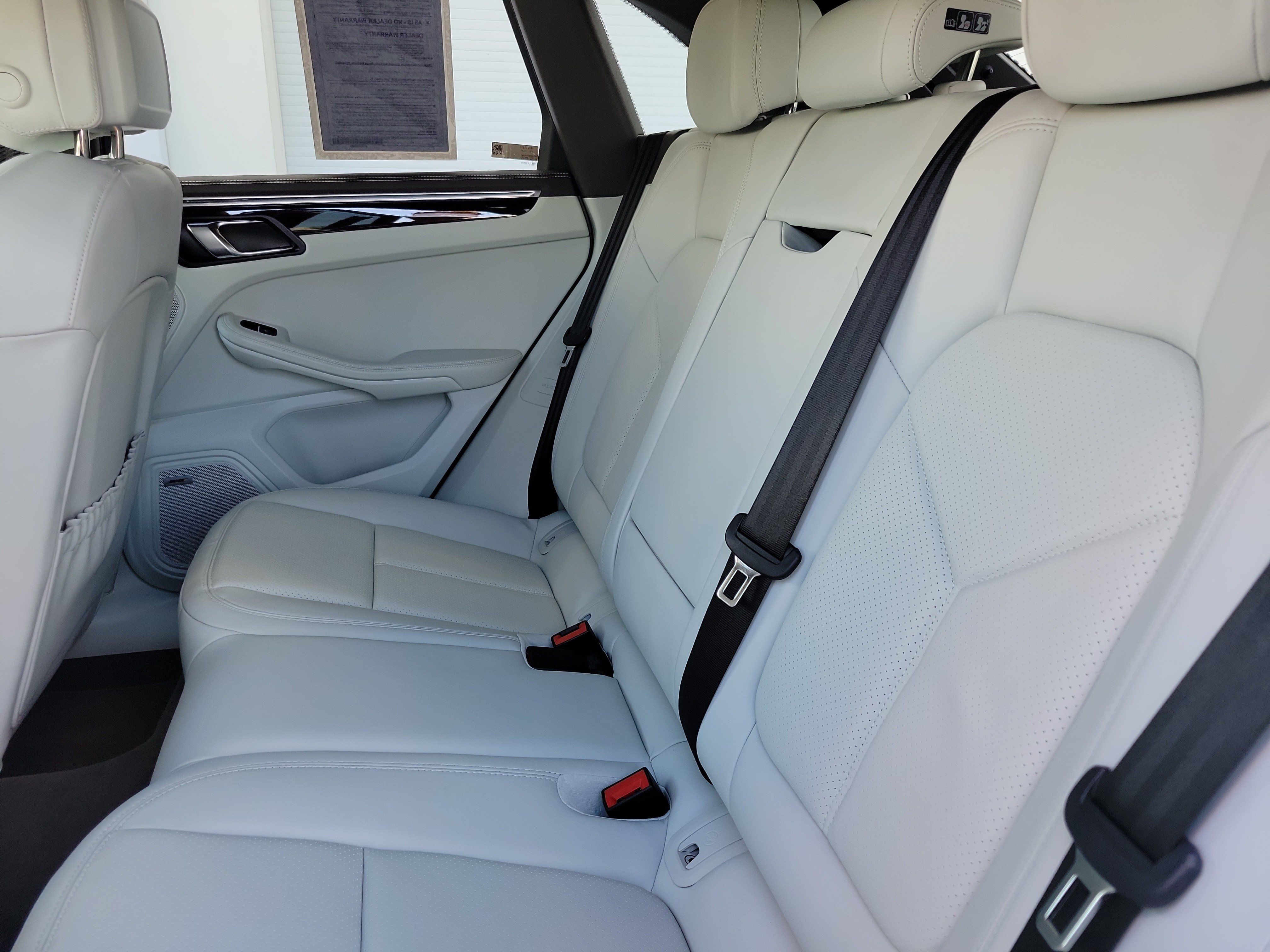 Used 2021 Porsche Macan AWD/4WD image 15