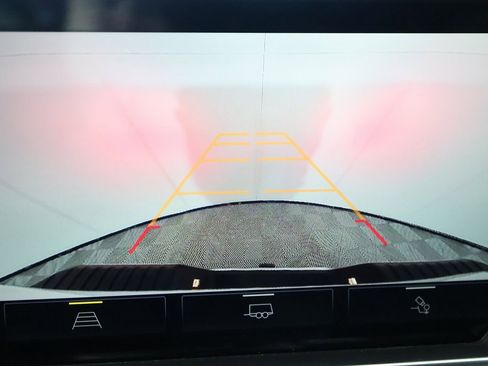 Used 2025 Chevrolet Silverado 3500 LTZ image 27