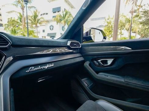 Used 2023 Lamborghini Urus Performante image 75