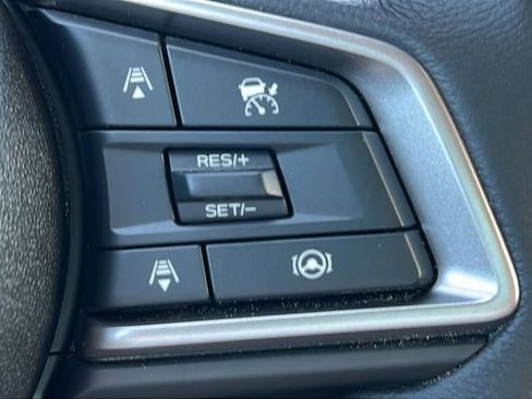 Used 2025 Subaru Outback Premium AWD/4WD image 20