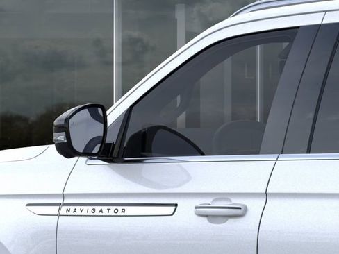 New 2026 Lincoln Navigator L Reserve AWD/4WD image 20