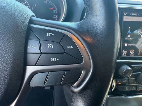 Used 2020 Jeep Grand Cherokee Limited image 17