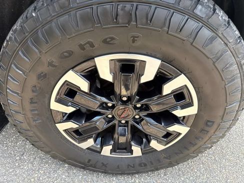 Used 2023 Nissan Frontier PRO-4X w/ Pro Convenience Package AWD/4WD image 13