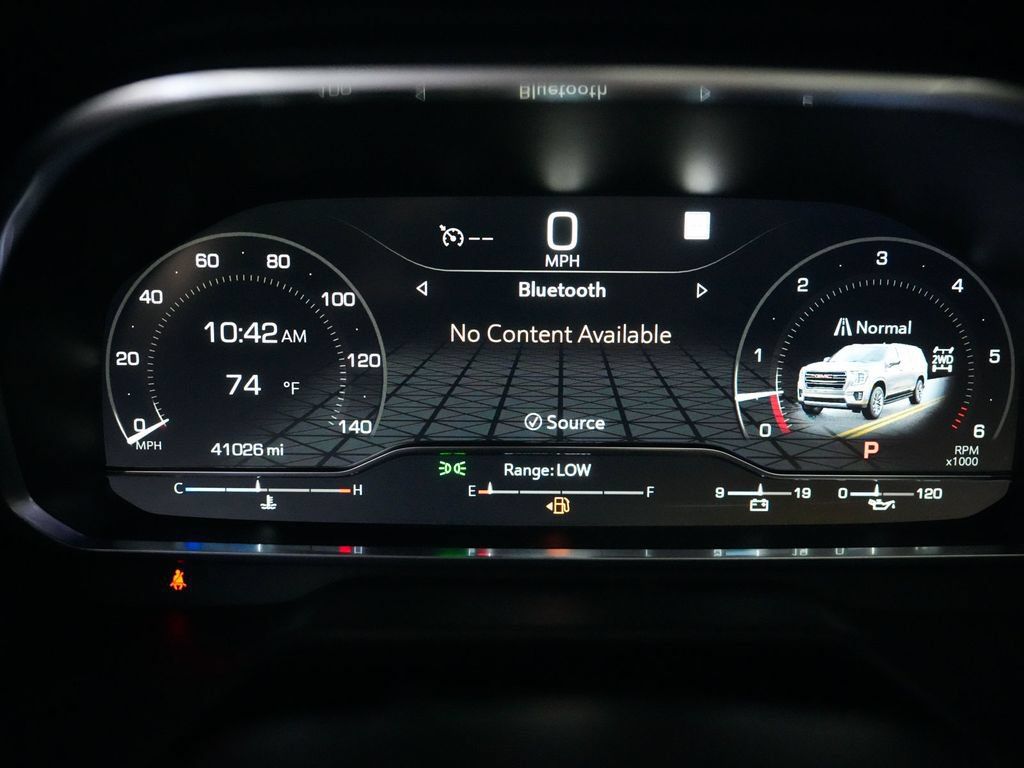 Used 2023 GMC Yukon AT4 AWD/4WD image 17