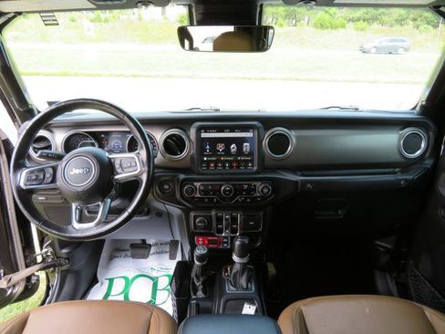 Used 2020 Jeep Gladiator Rubicon AWD/4WD image 11