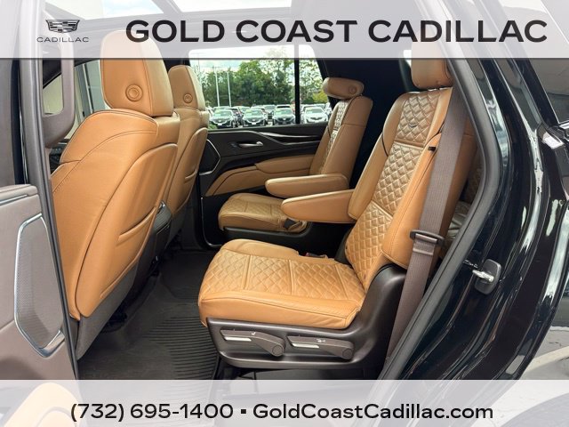 Certified 2024 Cadillac Escalade Sport w/ LPO, ONYX Package AWD/4WD image 18