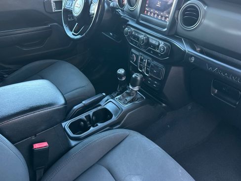 Used 2022 Jeep Wrangler Unlimited Sport image 20