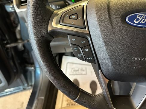 Used 2022 Ford Edge SEL w/ Convenience Package AWD/4WD image 11
