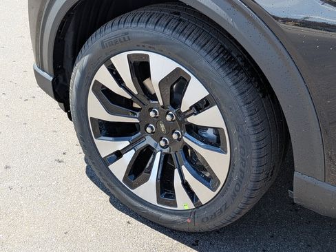 New 2026 Ford Explorer Platinum AWD/4WD image 10