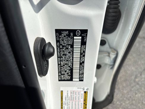 Used 2021 Lexus UX 200 w/ Premium Package FWD image 12