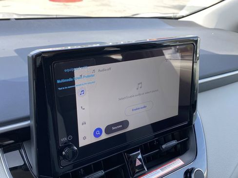 Used 2026 Toyota Corolla LE image 6