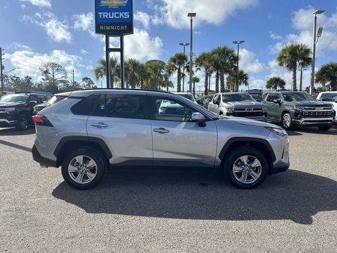 Used 2024 Toyota RAV4 XLE image 17