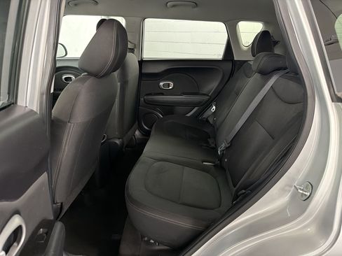 Used 2015 Kia Soul FWD image 15