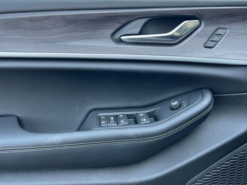 New 2025 Jeep Grand Cherokee Limited image 11