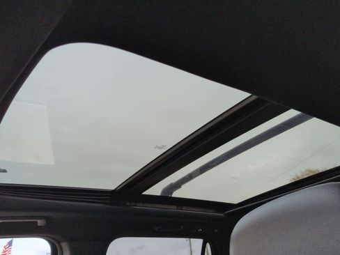 Used 2021 Ford Expedition Max Limited image 19