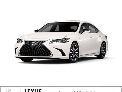 New 2025 Lexus ES 300h w/ Premium Package