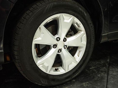 Used 2016 Subaru Forester 2.5i w/ Alloy Wheel Package AWD/4WD image 3