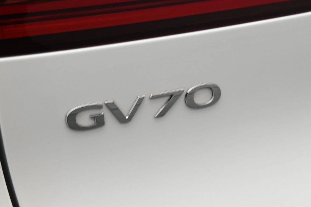 Used 2026 Genesis GV70 2.5T Advanced AWD/4WD image 38