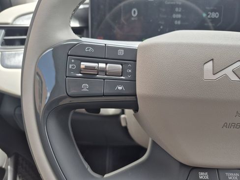 New 2026 Kia EV9 Wind AWD/4WD image 18