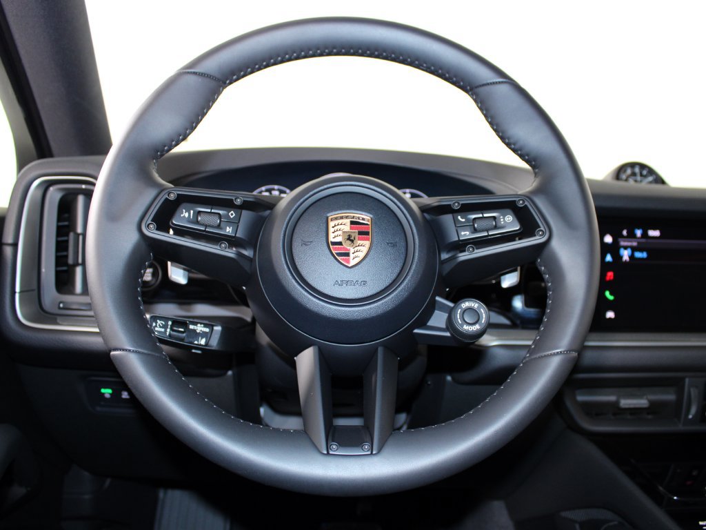 Certified 2026 Porsche Cayenne S AWD/4WD image 16