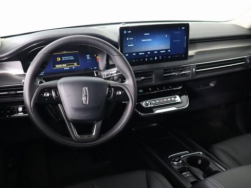 New 2025 Lincoln Corsair Premiere w/ Equipment Group 101A image 2