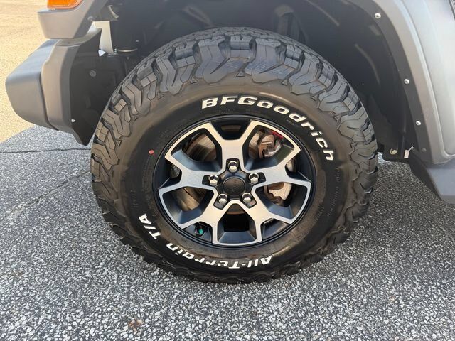 Used 2023 Jeep Wrangler Unlimited Sport AWD/4WD image 9