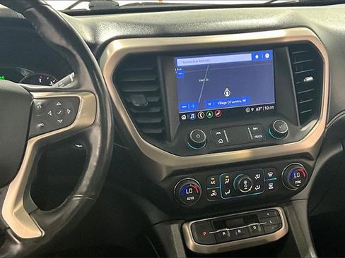 Used 2022 GMC Acadia Denali image 9