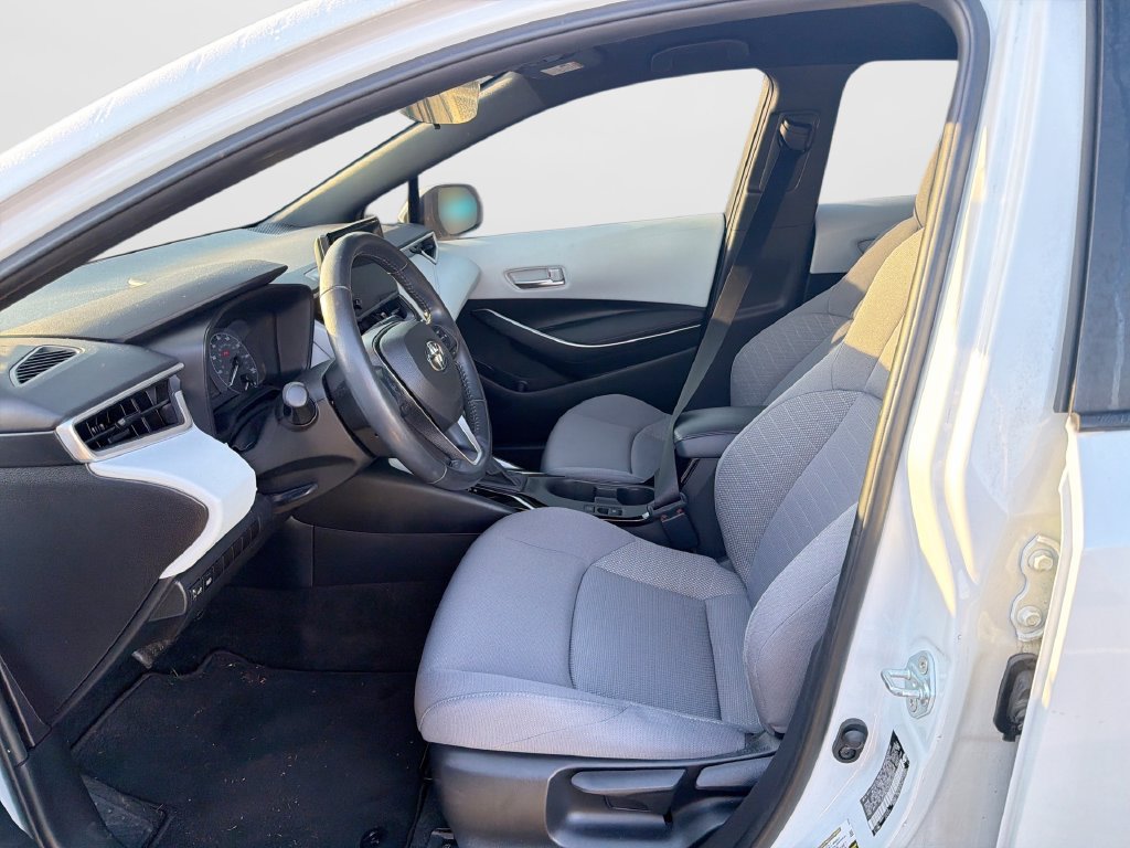 Used 2023 Toyota Corolla SE w/ Carpet Mat Package (TMS) FWD image 11