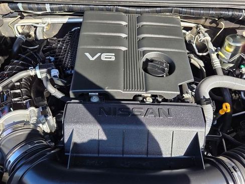 Used 2021 Nissan Frontier SV w/ Midnight Edition Floor Mats image 23