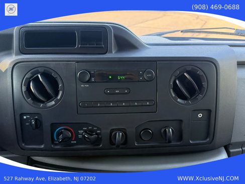 Used 2015 Ford E-350 and Econoline 350 Super Duty image 12
