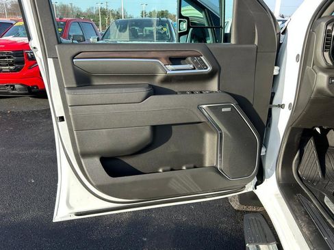 New 2026 GMC Sierra 2500 SLT w/ SLT Premium Package image 5