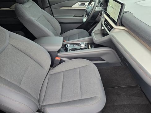 Certified 2025 Ford Explorer Active RWD image 13