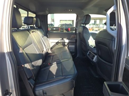 Used 2024 Ford F350 Lariat image 11