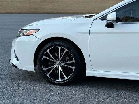 Used 2018 Toyota Camry SE image 13