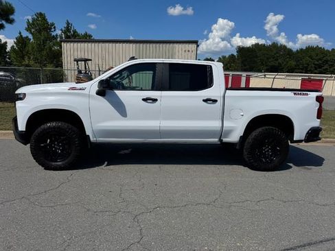 Used 2019 Chevrolet Silverado 1500 LT Trail Boss AWD/4WD image 3