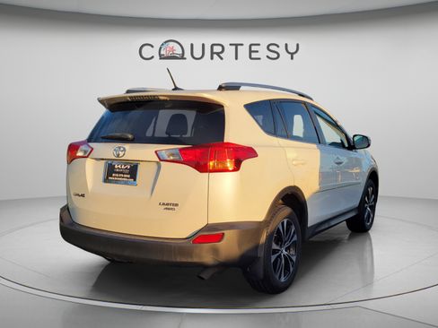Used 2015 Toyota RAV4 Limited w/ Technology Package AWD/4WD image 3