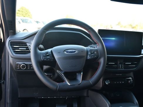 Used 2026 Ford Escape ST-Line w/ Tech Pack #1 image 12