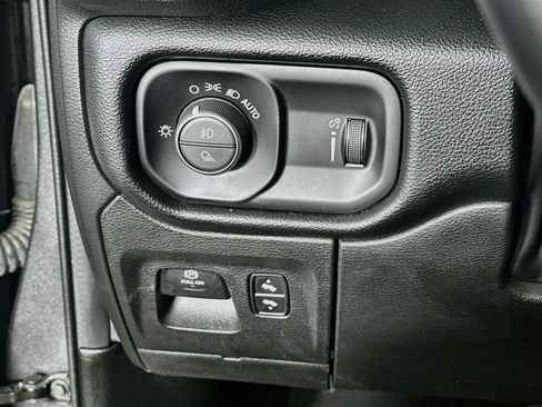 Used 2022 RAM 1500 Big Horn RWD image 16