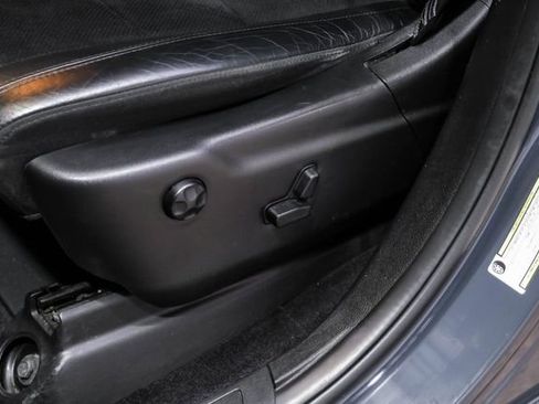 Used 2017 Jeep Grand Cherokee Altitude AWD/4WD image 36