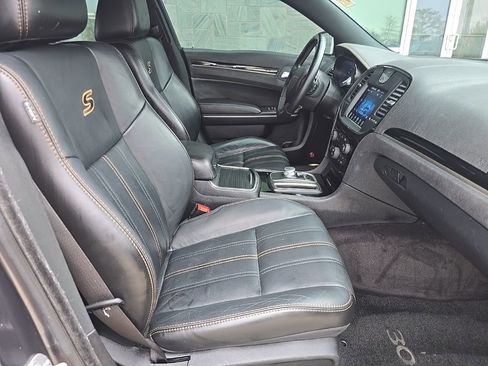 Used 2017 Chrysler 300 S w/ S Model Appearance Package image 27