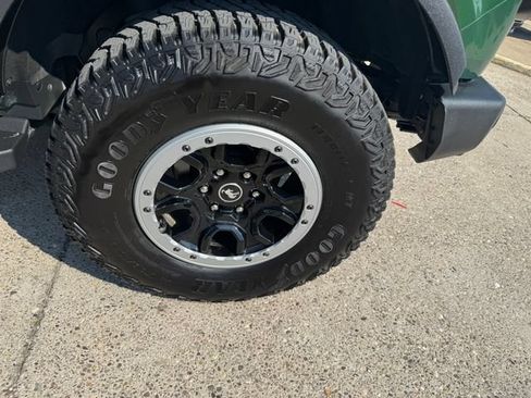 Used 2024 Ford Bronco Outer Banks w/ Sasquatch Package AWD/4WD image 29