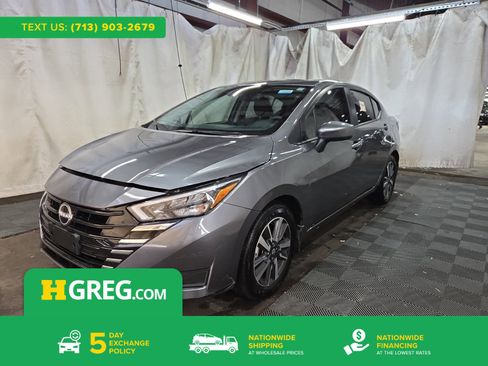 Used 2025 Nissan Versa SV w/ Trunk Package image 1