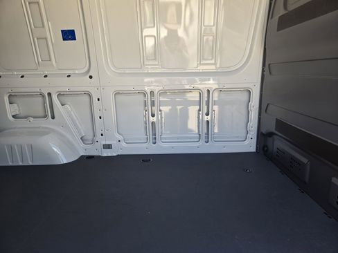 New 2026 Mercedes-Benz Sprinter 2500 image 17
