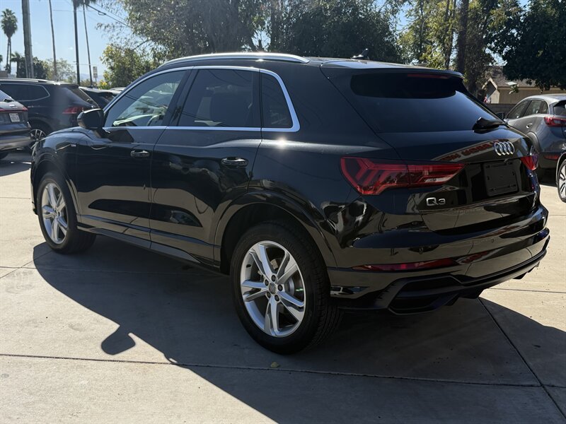 Used 2020 Audi Q3 2.0T Premium AWD/4WD image 3